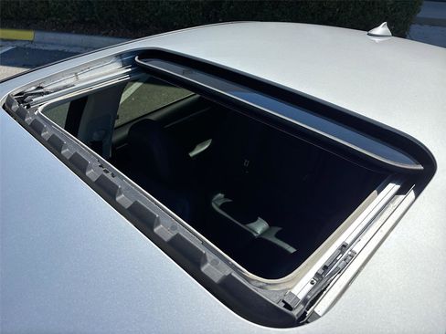 Used 2019 INFINITI Q50 Luxe w/ Essential Package (3.0T Luxe) image 23