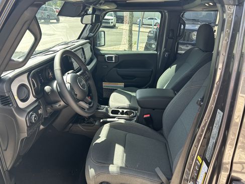 New 2025 Jeep Wrangler Sport S image 33