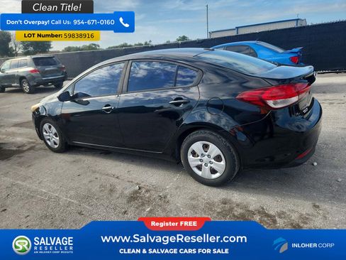 Used 2017 Kia Forte LX FWD image 3