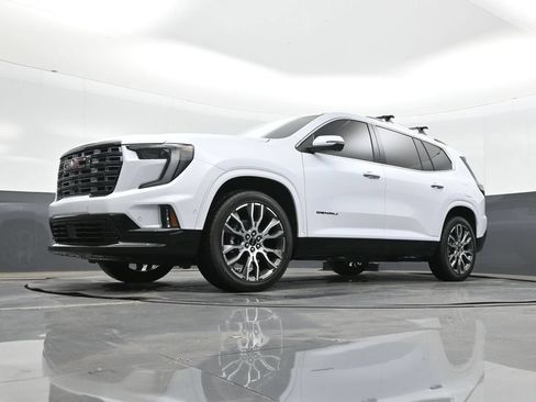 Used 2026 GMC Acadia Denali Ultimate w/ LPO, All-Weather Package AWD/4WD image 26