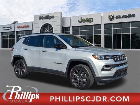 New 2026 Jeep Compass Latitude image 1