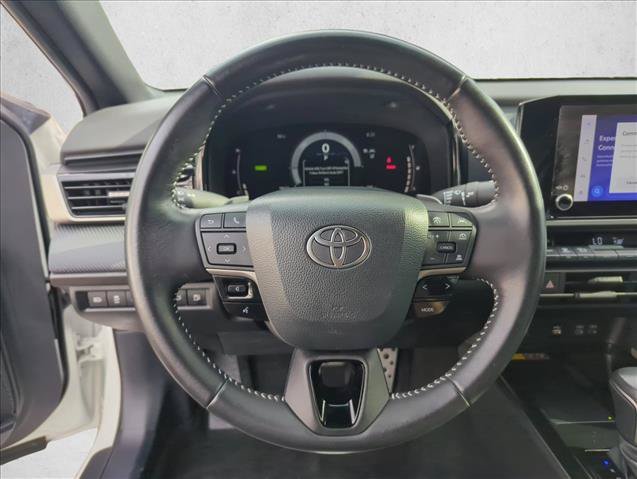 Certified 2025 Toyota Camry SE FWD image 9