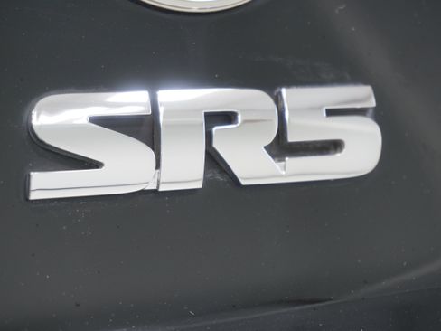 Used 2014 Toyota Tundra SR5 w/ SR5 Upgrade Package RWD image 7
