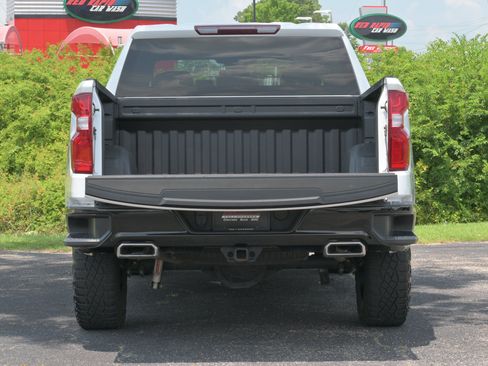 Used 2023 Chevrolet Silverado 1500 LT Trail Boss AWD/4WD image 32