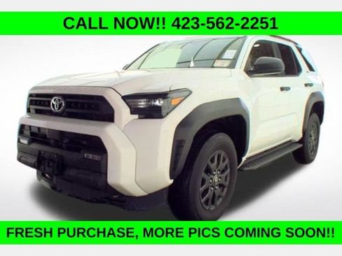 Used 2025 Toyota 4Runner SR5 AWD/4WD image 1