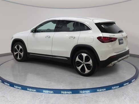 Used 2025 Mercedes-Benz GLA 250 4MATIC image 8