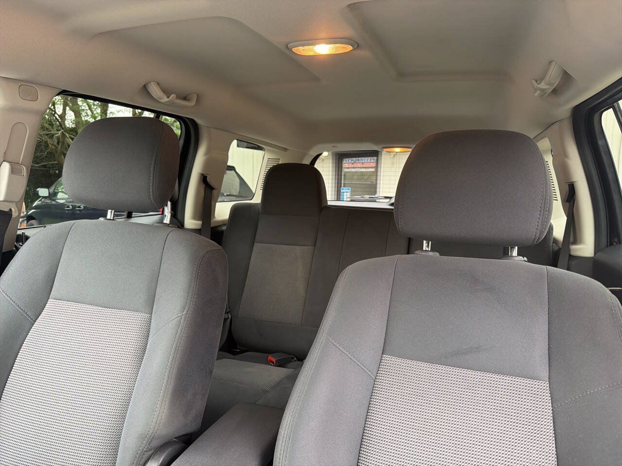 Used 2014 Jeep Patriot Latitude AWD/4WD image 17