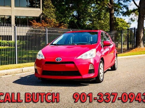 Used 2013 Toyota Prius C Four image 3