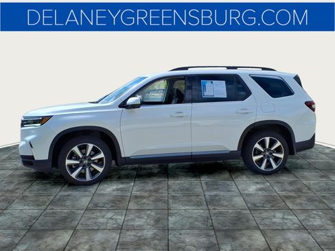 Used 2025 Honda Pilot Elite image 6