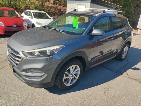 Used 2016 Hyundai Tucson SE w/ Option Group 02 image 2
