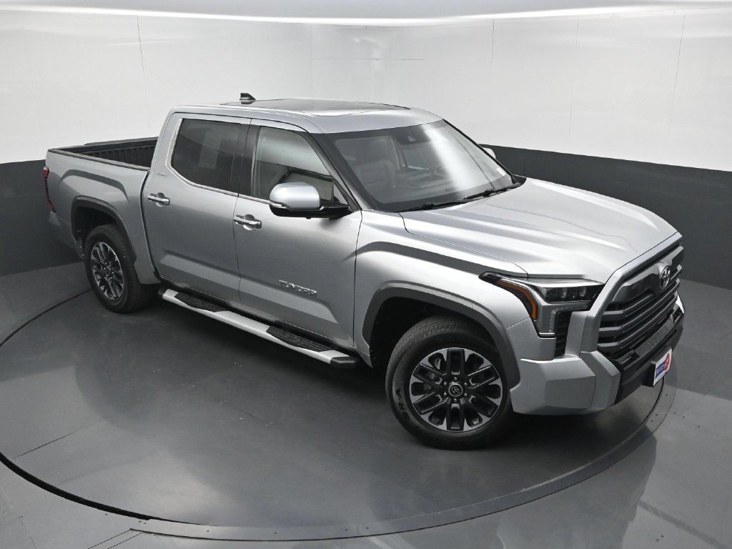 Used 2023 Toyota Tundra Limited AWD/4WD image 35