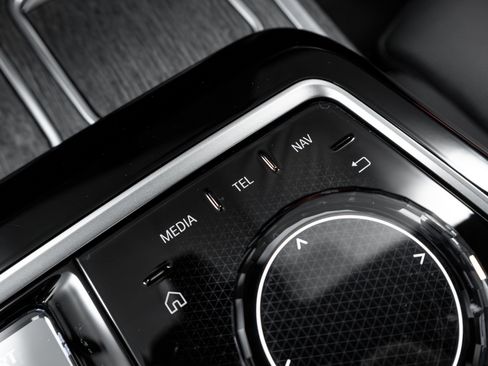 Used 2023 BMW i7 xDrive60 image 67