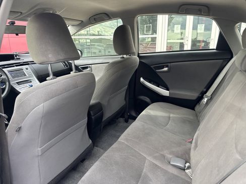 Used 2015 Toyota Prius Two image 19