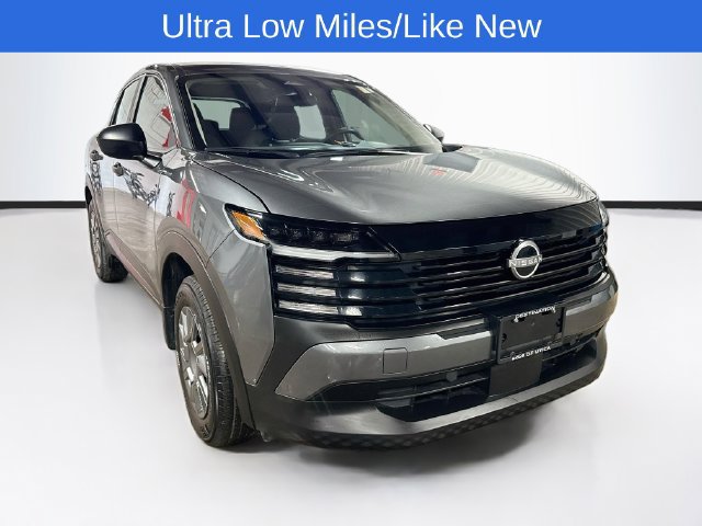 Used 2025 Nissan Kicks S AWD/4WD image 1