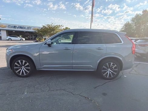 Used 2024 Volvo XC90 B5 Core w/ Protection Package AWD/4WD image 11