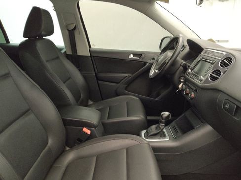 Used 2015 Volkswagen Tiguan SE FWD image 21