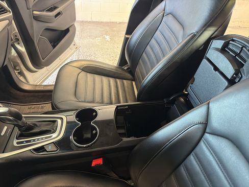 Used 2015 Ford Edge SEL w/ Equipment Group 201A AWD/4WD image 20