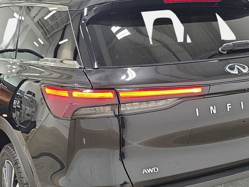 Certified 2023 INFINITI QX60 Sensory w/ Vision Package AWD/4WD image 31