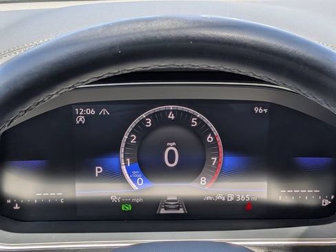 Used 2025 Volkswagen Jetta Sport FWD image 26