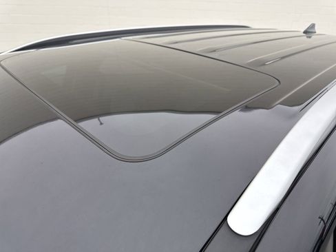 Used 2023 Kia Telluride EX image 40