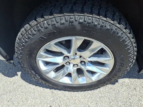 Used 2021 Chevrolet Silverado 1500 LTZ AWD/4WD image 5