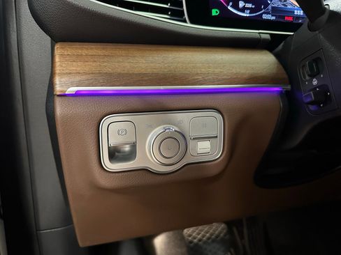 Used 2024 Mercedes-Benz GLE 350 4MATIC image 25