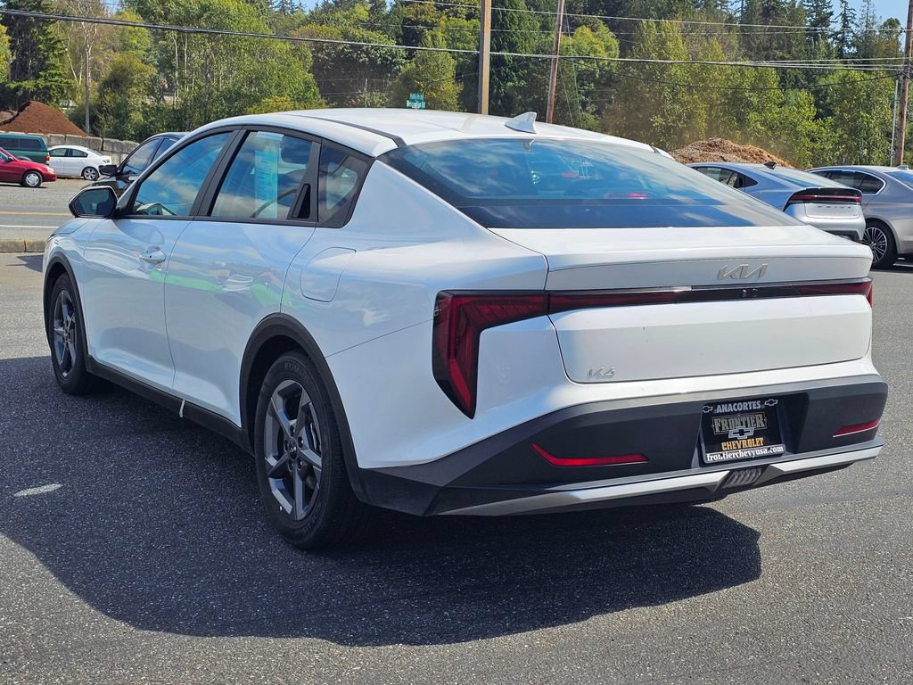 Used 2025 Kia K4 FWD image 5