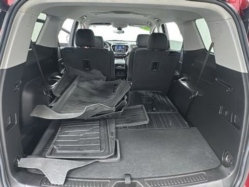Used 2023 GMC Acadia SLE w/ Driver Convenience Package image 15