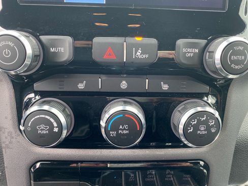 Used 2025 RAM 1500 Big Horn AWD/4WD image 14