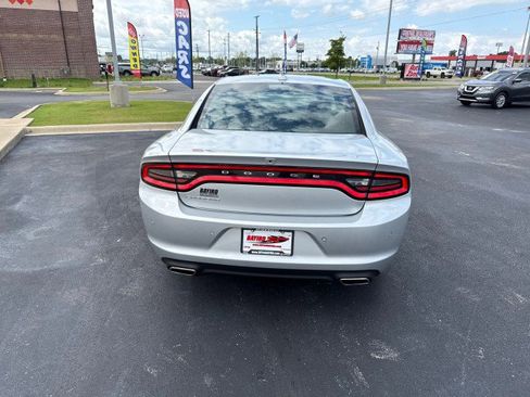 Used 2023 Dodge Charger SXT image 4