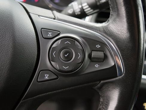 Used 2021 Buick Enclave Essence image 15