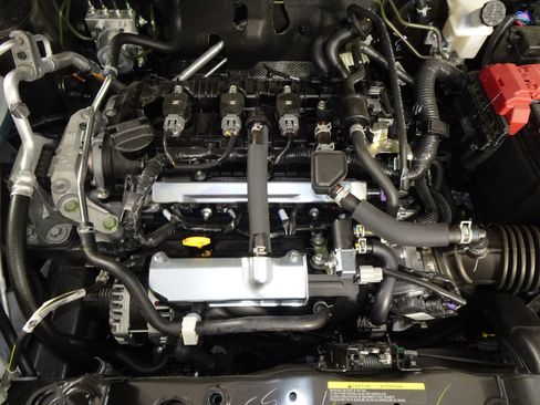 New 2025 Nissan Kicks Play S image 10