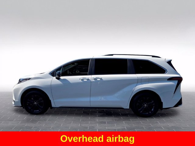 Used 2024 Toyota Sienna XSE w/ XSE Plus Package AWD/4WD image 5