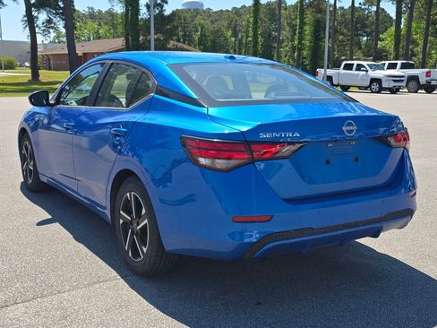 Used 2024 Nissan Sentra SV FWD image 5
