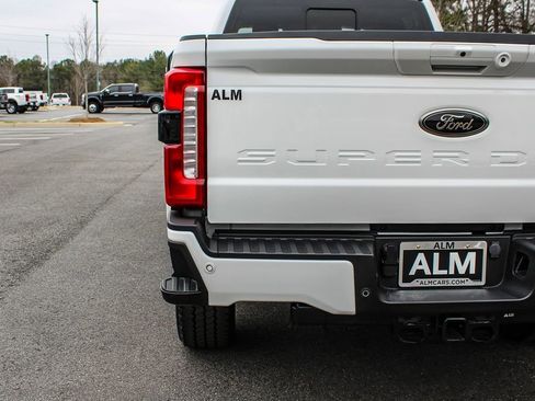 Used 2024 Ford F350 Lariat w/ Lariat Ultimate Package image 10