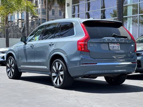 Certified 2023 Volvo XC90 T8 Ultimate AWD/4WD image 3