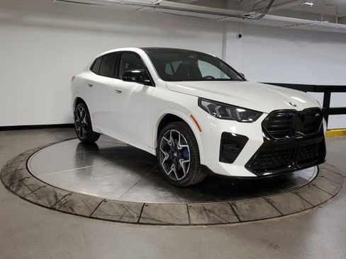 Used 2025 BMW X2 M35i w/ Premium Package image 4