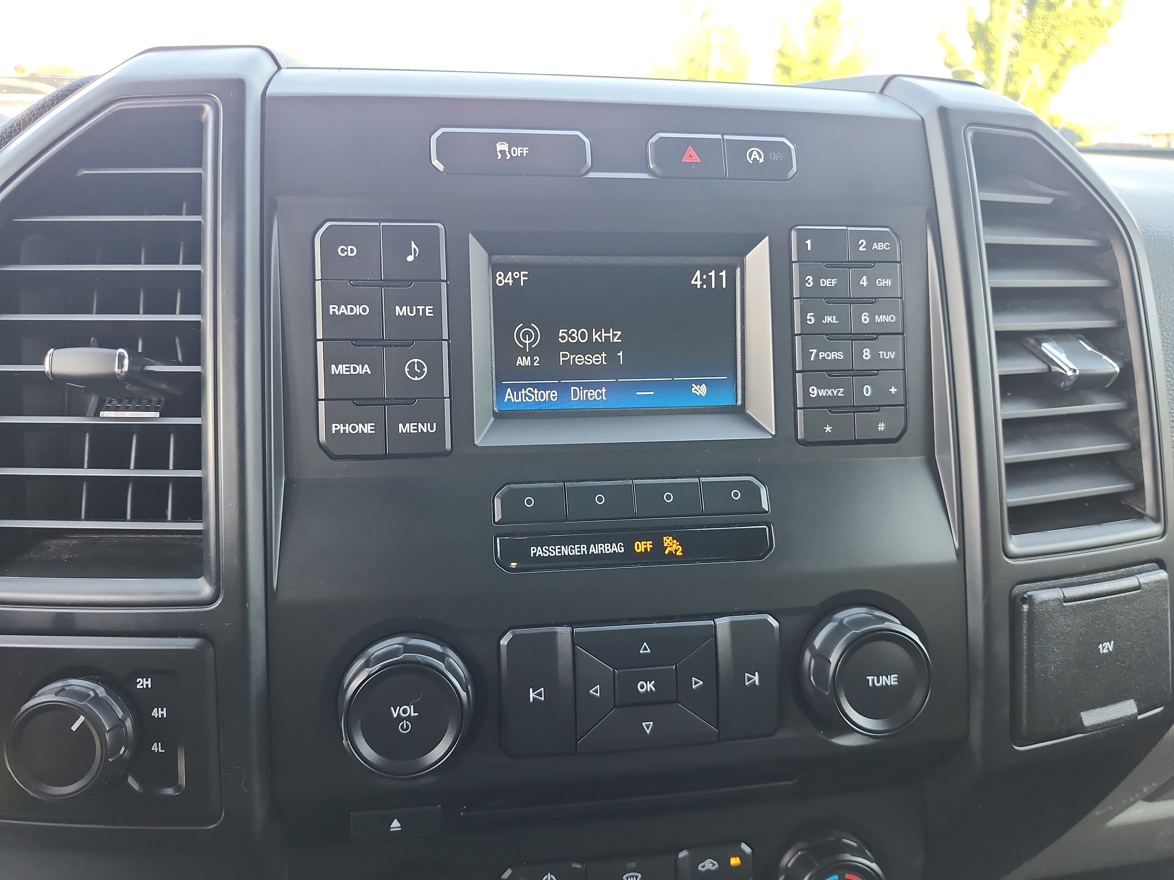 Used 2017 Ford F150 XL w/ Equipment Group 101A Mid AWD/4WD image 13