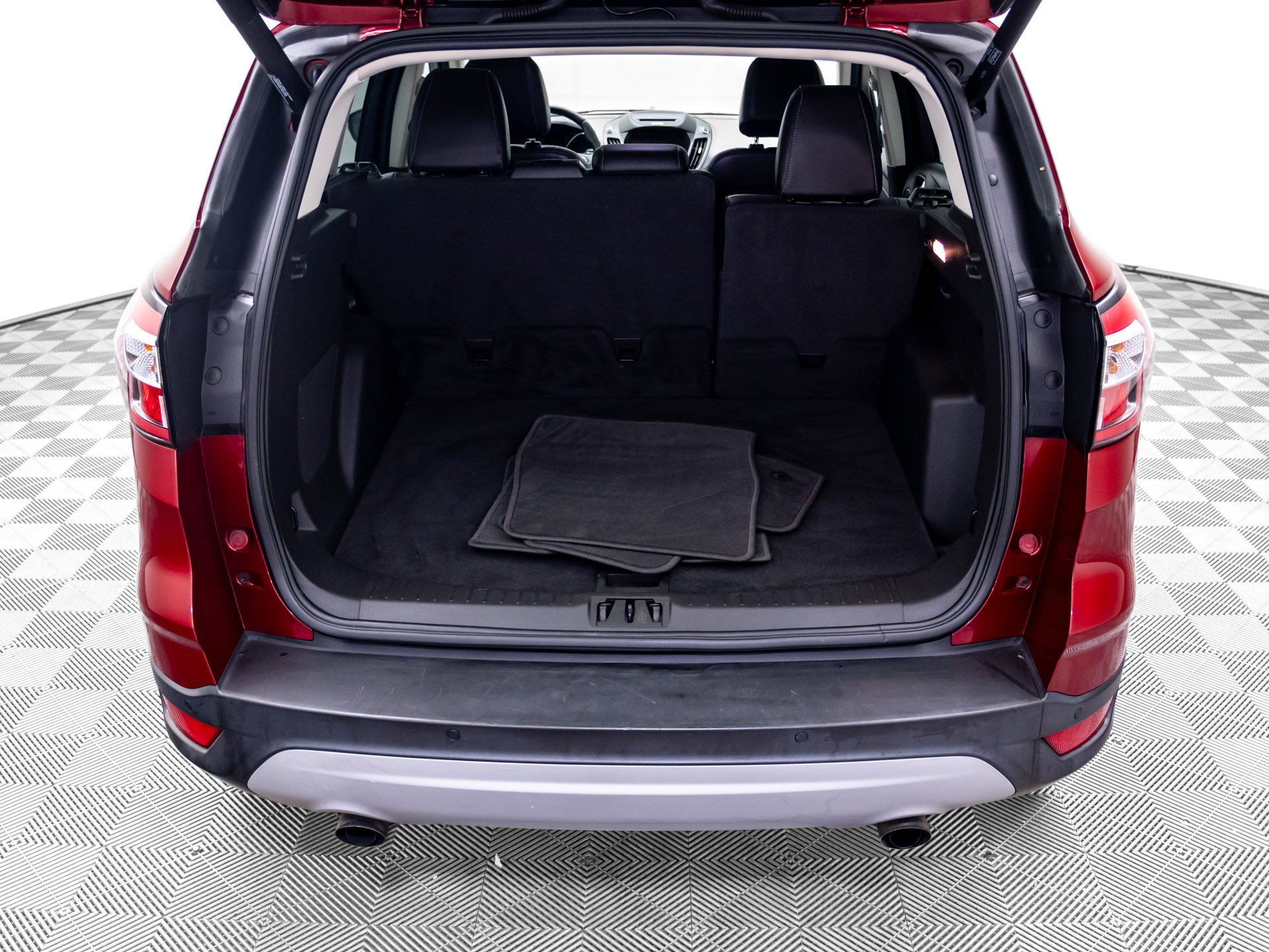 Used 2017 Ford Escape Titanium AWD/4WD image 30