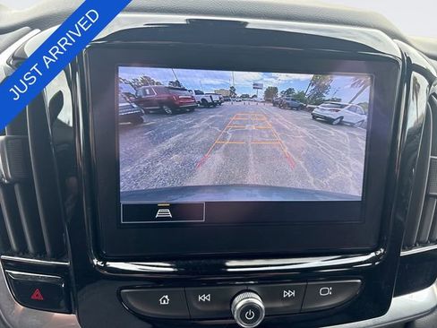 Used 2022 Chevrolet Traverse LT w/ LPO, Floor Liner Package AWD/4WD image 17
