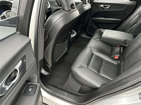 Certified 2025 Volvo XC60 B5 Plus image 23