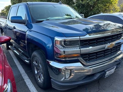 Used 2017 Chevrolet Silverado 1500 LT w/ All Star Edition AWD/4WD image 2