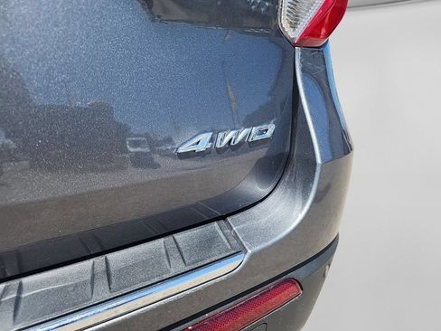 Certified 2024 Ford Explorer Limited AWD/4WD image 10