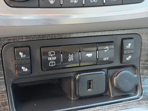 Used 2017 GMC Acadia Limited SLT image 29