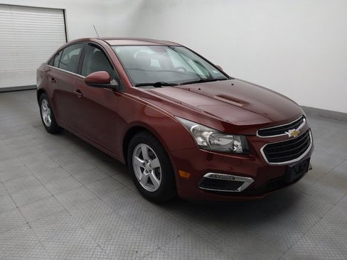 Used 2015 Chevrolet Cruze LT w/ Technology Package FWD image 13