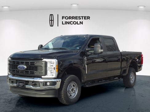 Used 2023 Ford F250 XL w/ XL Off-Road Package AWD/4WD image 7