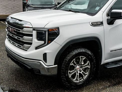 Used 2023 GMC Sierra 1500 SLE AWD/4WD image 15