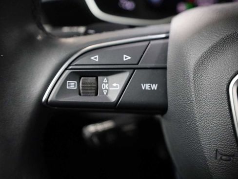 Used 2024 Audi Q3 2.0T Premium w/ Convenience Package image 26