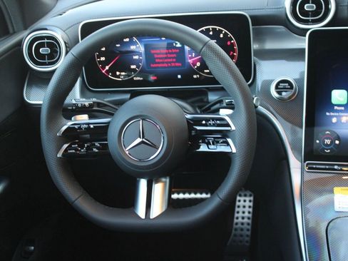 Used 2026 Mercedes-Benz GLC 300 image 18