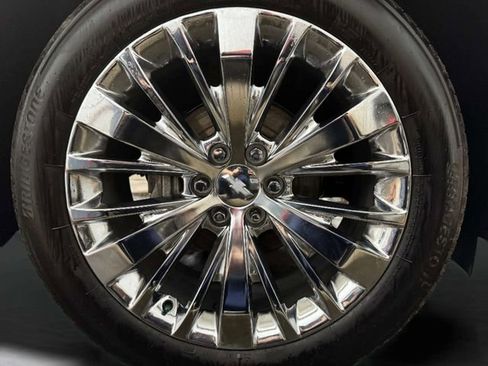 Used 2021 Chevrolet Tahoe Premier w/ Premium Package image 38